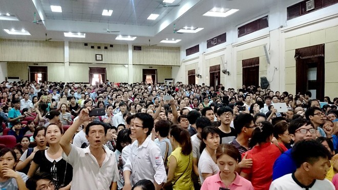 Thứ trưởng GD&ĐT:  "Áy náy khi thí sinh vất vả "