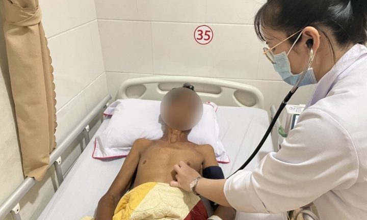 Cứu sống bệnh nhân người Campuchia bị vỡ phình động mạch chủ ngực