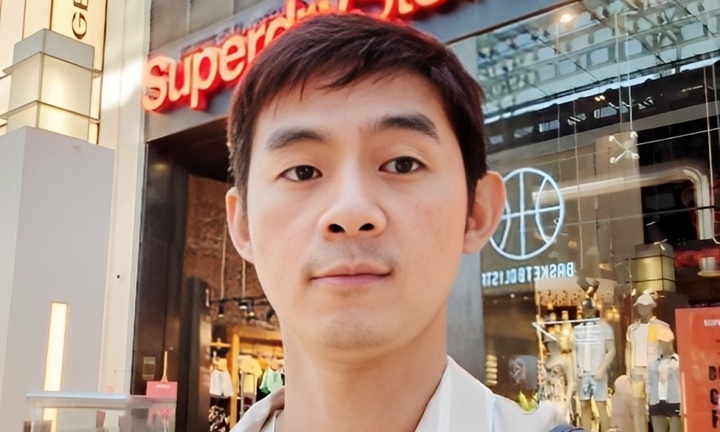 Nam Tiktoker bị bắt giữ sau khi chụp ảnh selfie bên ngoài trung tâm thương mại tại Dubai