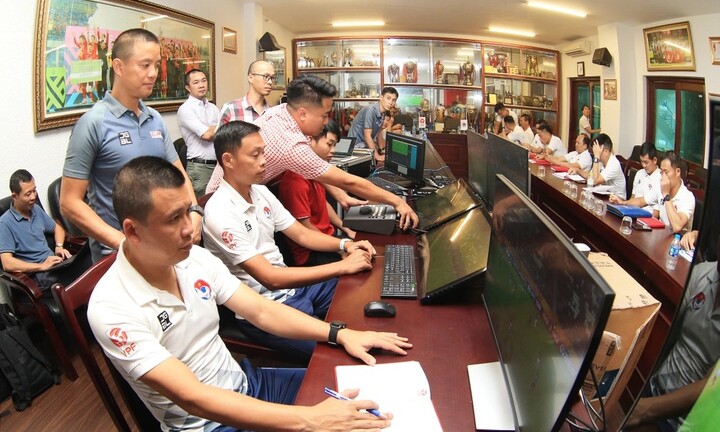 FIFA xác nhận 18 trọng tài Việt Nam hoàn thành khóa đào tạo VAR