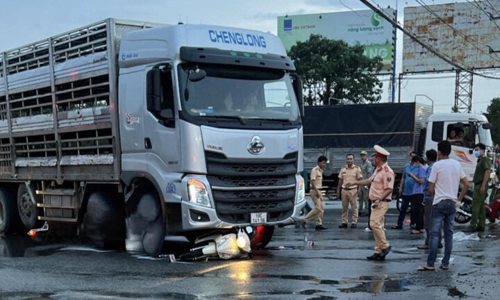 Tin tức tai nạn giao thông mới nhất ngày 30/7: Hai công nhân tử vong thương tâm do bị xe tải cán