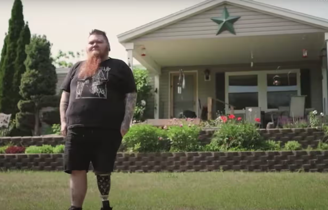 Người phụ nữ lập kỷ lục Guinness với bộ râu dài nhất thế giới