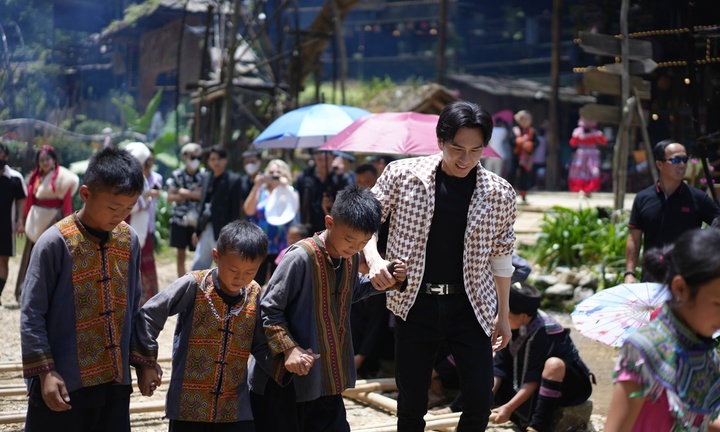 Đan Trường kết hợp cùng