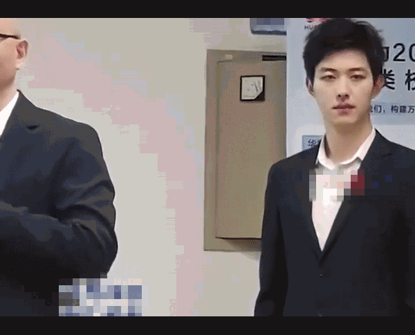 Anh chàng HR bỗng nổi rần rần nhờ khí chất chuẩn tổng tài, dân mạng thi nhau nộp CV vào công ty 