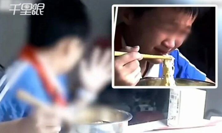Ông nội cắn cháu trai để phạt tội rửa bát chậm, dư luận Trung Quốc phẫn nộ khi biết sự thật phía sau