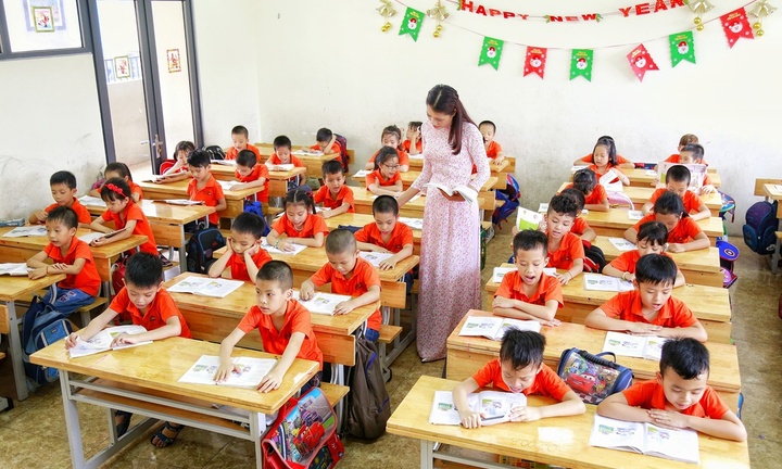 Bộ GD&ĐT yêu cầu không chèn chương trình dạy liên kết vào giờ học chính khóa