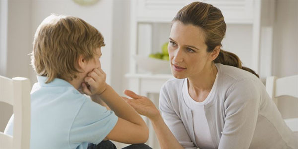 Những sai lầm khi dạy con khiến trẻ gặp áp lực, dần nảy sinh những tính xấu càng lớn càng cục tính, nóng nảy