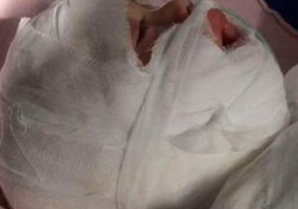 Không muốn chăm con chồng, mẹ kế có hành động khiến dư luận phẫn nộ