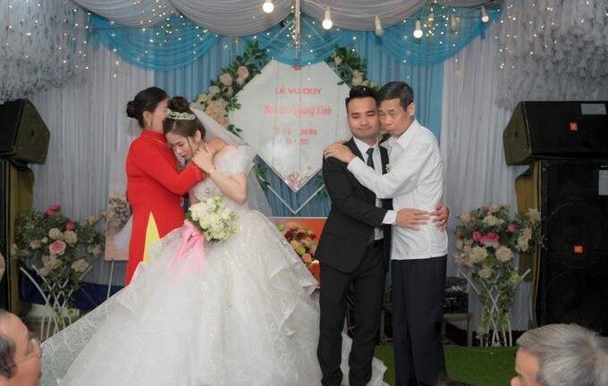 Phú Thọ: Mẹ gả con dâu đi lấy chồng mới gây xúc động