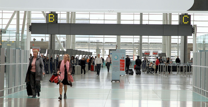 Lô hàng trị giá gần 15 triệu USD biến mất bí ẩn tại sân bay Canada