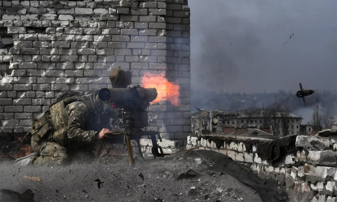 Tin tức Ukraine mới nhất ngày 13/5: Ukraine có thể dần bao vây Wagner ở Bakhmut 