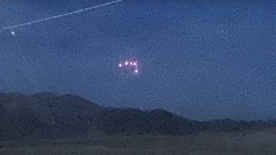 Hình ảnh UFO xuất hiện tại căn cứ quân sự Mỹ được tiết lộ