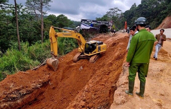 Vụ sạt lở taluy ở đèo Prenn: Nạn nhân thứ 2 tử vong