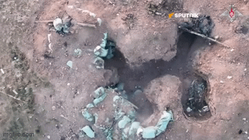 Clip: UAV Nga tấn công chính xác, tiêu diệt đơn vị Ukraine