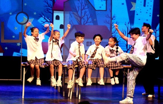 “Viên đá ngũ sắc”- vở nhạc kịch lấy cảm hứng từ