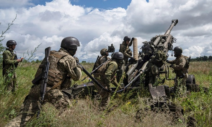 Nga tiến quân dồn dập ngày đầu năm, Ukraine chật vật đối phó