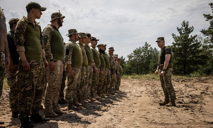 Ukraine xem xét áp dụng biện pháp “đặc biệt” với người trốn nghĩa vụ quân sự