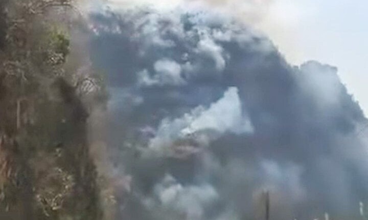 Gần 300 người tham gia dập đám cháy rừng ở Sơn La