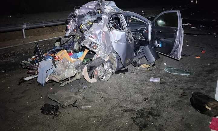 Tin tức tai nạn giao thông mới nhất ngày 25/6:  Container va chạm với ô tô, 2 người tử vong