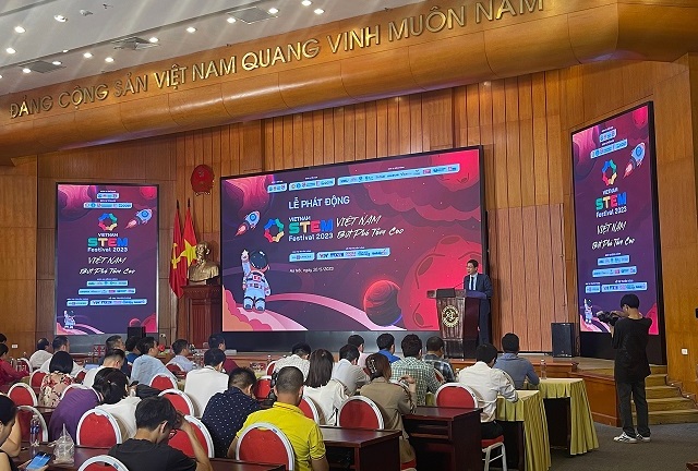 Thúc đẩy ứng dụng khoa học và công nghệ vào cuộc sống