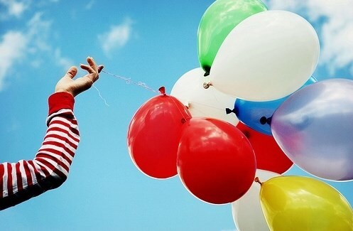 Đắk Lắk: 31 học sinh ngộ độc sau khi nhận bóng bay từ người lạ