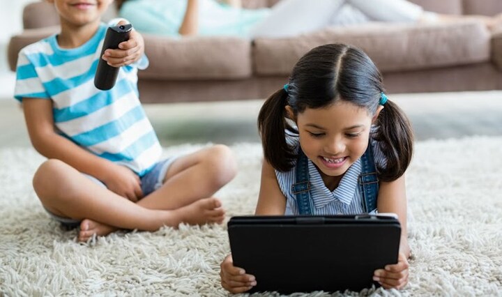 Người mẹ mất 100 triệu trong tài khoản, tìm hiểu nguyên nhân mới biết do con gái 5 tuổi gây ra