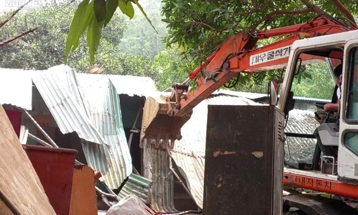 Loạt công trình trái phép ở bán đảo Sơn Trà bị cưỡng chế 