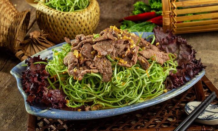 Công thức món nộm bò rau muống rất dễ dàng chế biến tại nhà 