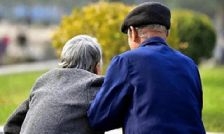 Người đàn ông 40 tuổi gây tranh cãi khi bỏ công việc ổn định lương cao về “ăn bám” bố mẹ