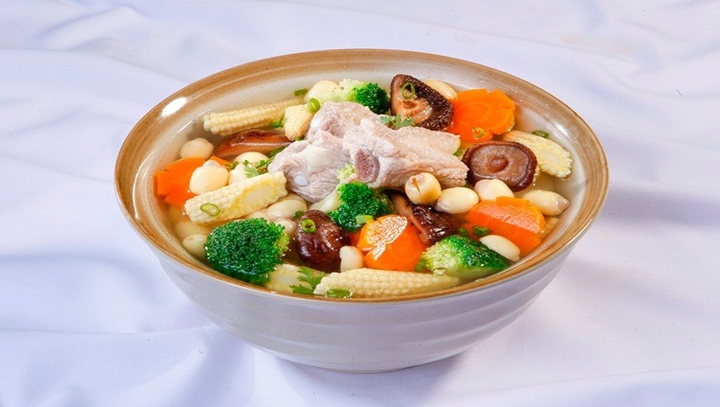 Bật mí công thức làm món thịt vịt hầm hạt sen thơm ngon “đánh gục” vị giác gia đình bạn 