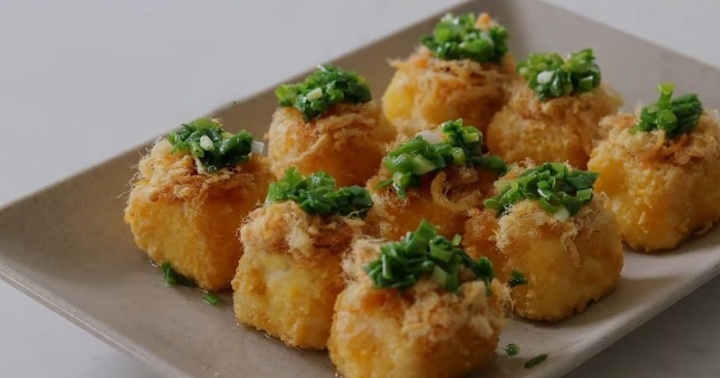 Bật mí công thức làm món đậu phụ non chiên trứng muối đảm bảo ăn là ghiền