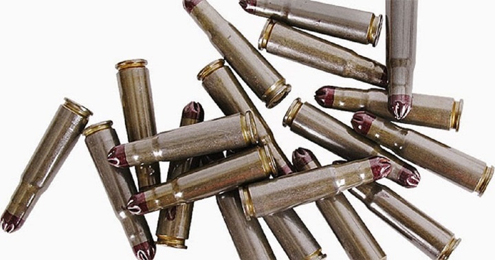 An ninh sân bay Tân Sơn Nhất ngăn chặn kịp thời 2 vụ đưa súng đạn lên máy bay 