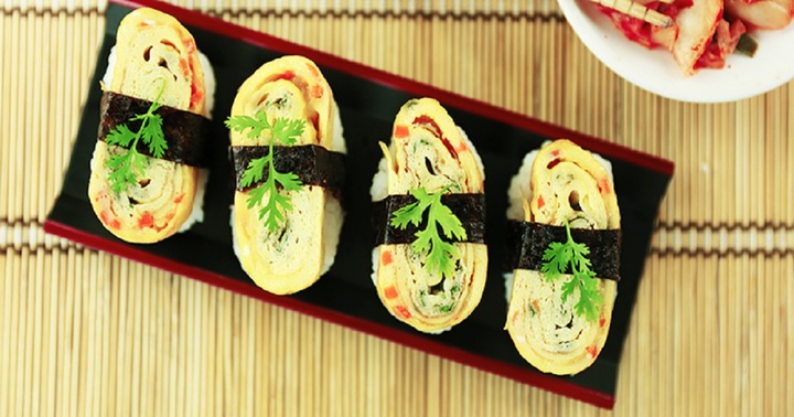 Công thức làm món  sushi trứng cuộn vừa ngon lại còn dễ làm