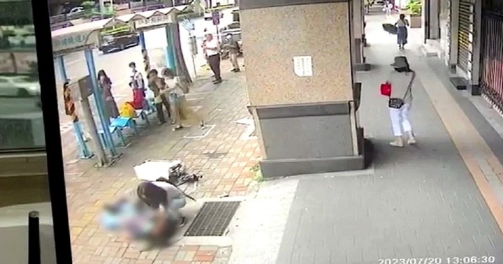 Cô gái tử vong thương tâm vì họa từ “trên trời rơi xuống”