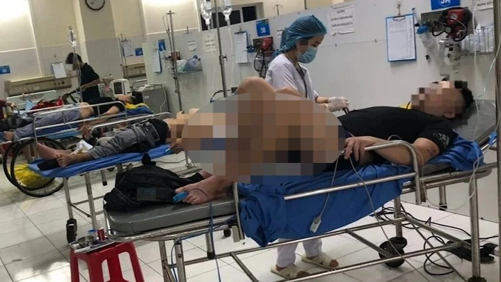 Vụ 5 người nghi ngộ độc sau khi ăn lẩu: Bộ Y tế đề nghị Sở Y tế tỉnh Bắc Kạn điều tra làm rõ 