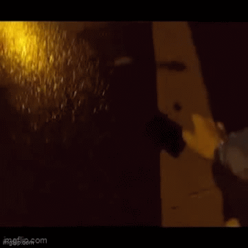 Chàng trai nhặt được chiếc ví rơi trên đường và quyết định bất ngờ khiến nhiều người nể phục