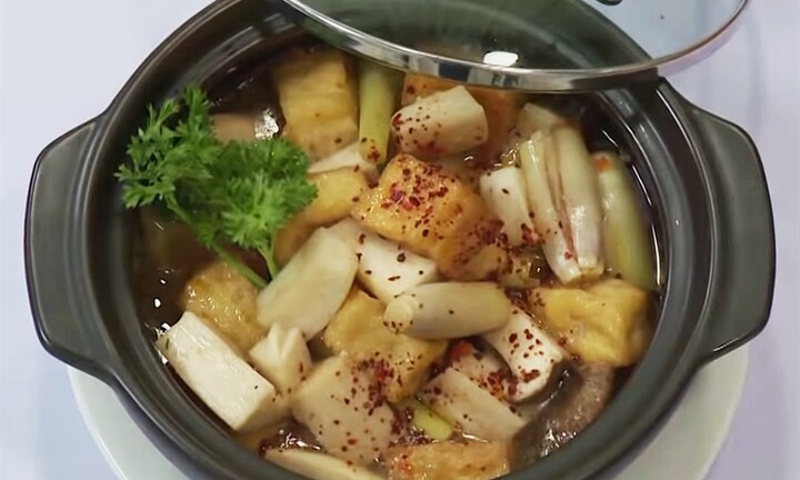 Món ngon mỗi ngày: Công thức làm món nấm đùi gà kho me