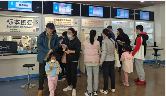 Bùng phát bệnh hô hấp bất thường ở Trung Quốc: Chuyên gia nói gì?