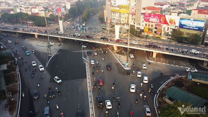 Sở GTVT Hà Nội bắt đầu tổ chức lại giao thông khu vực nút giao Ngã Tư Sở