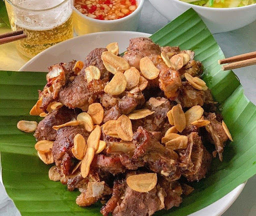 Đổi mới thực đơn cho cả gia đình bằng món ngan cháy tỏi đơn giản, phù hợp cho những ngày mưa