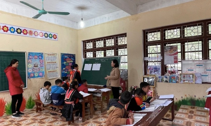 Lạng Sơn: Hơn 90.000 học sinh nghỉ học chống rét