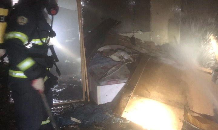 Cháy nhà 6 tầng ở Hà Nội: Cảnh sát giải cứu thành công 3 nạn nhân bị mắc kẹt