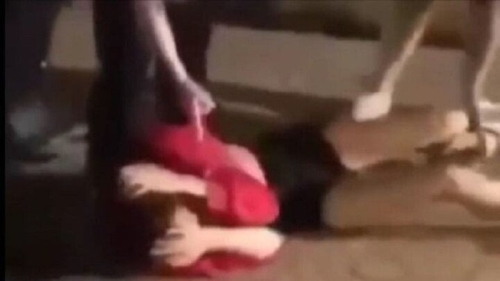 Vụ thiếu nữ bị đánh hội đồng, lột áo trong đêm: Kỷ luật hai học sinh liên quan