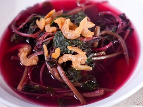 Loại rau bổ máu như thịt bò, ở Việt Nam mọc đầy nhưng nhiều người không để ý 