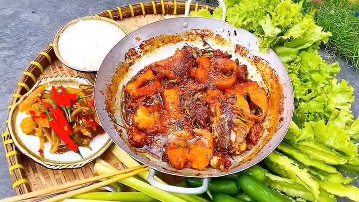 Bật mí cách làm món cá kho nước dừa thơm ngon, béo ngậy