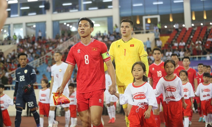 Đội trưởng tuyển Việt Nam nói “lời gan ruột” khi phải chia tay HLV Troussier