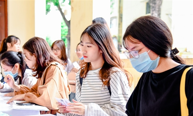 Thí sinh cả nước đăng ký nguyện vọng xét tuyển đại học, cao đẳng gấp 7 lần tổng chỉ tiêu