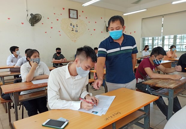 Kỳ thi tốt nghiệp THPT 2021: 18 học sinh lớp 12 là F0, 394 trường hợp F1