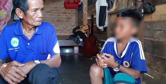 Vụ hiệu trưởng bị tố