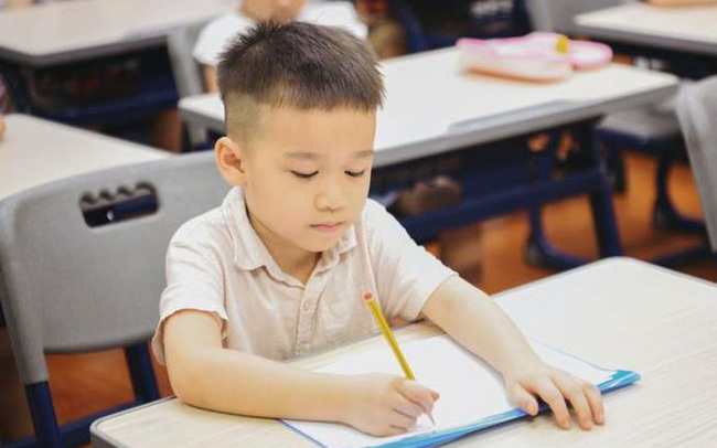 Tuyển sinh đầu cấp 2021 tại Hà Nội: Hàng nghìn hồ sơ đăng ký trong đêm